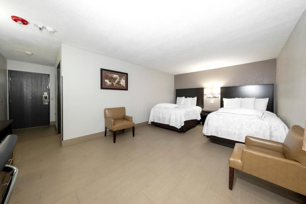 Red Roof Inn Plus+ Гантсвілл Екстер'єр фото